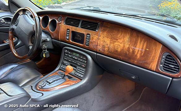 2001 Jag XKR Photograph