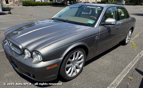 2008 Jaguar XJ8 Sedan for sale now!!