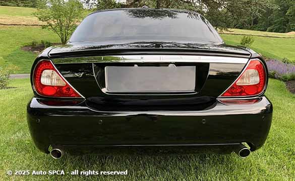 2008 Jaguar XJ8L Photograph